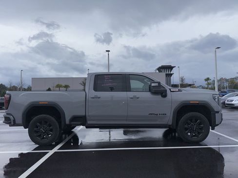 Used 2024 GMC Sierra 3500 AT4 w/ AT4 Premium Plus Package image 2