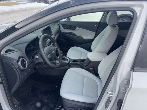 Certified 2023 Hyundai Kona SEL w/ Cargo Package image 5