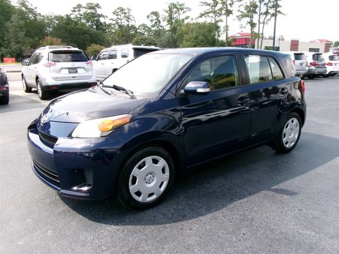 Used 2014 Scion xD image 21