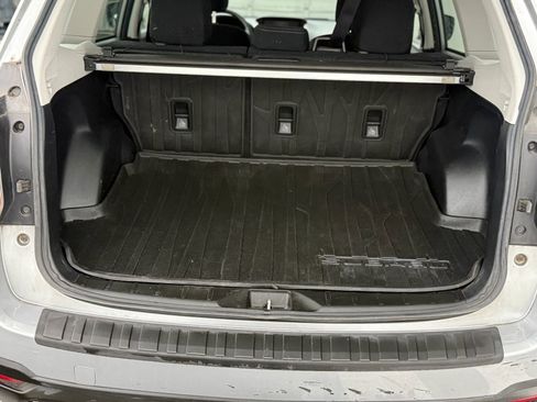 Used 2015 Subaru Forester 2.5i Premium w/ All-Weather Package image 17