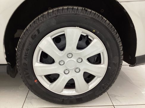 Used 2021 Ford Transit Connect XLT image 38