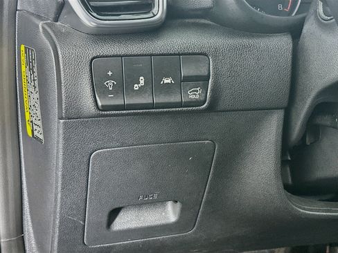 Used 2021 Kia Sportage EX FWD image 17