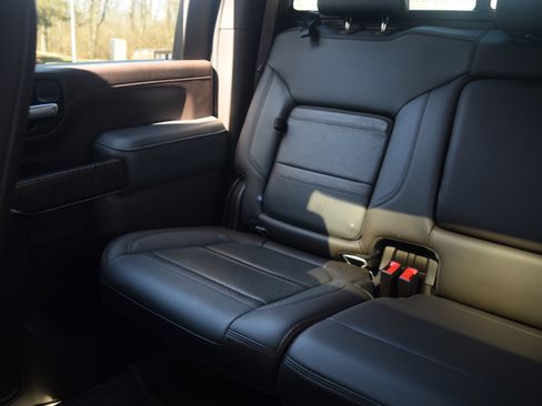 Used 2020 GMC Sierra 3500 Denali w/ Denali Ultimate Package image 14