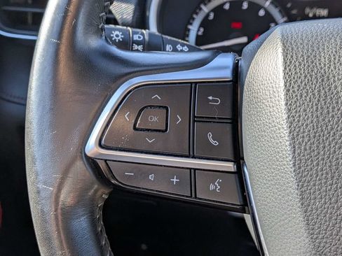 Used 2021 Toyota Highlander XSE FWD image 22