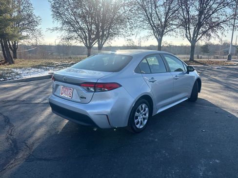 Used 2023 Toyota Corolla LE image 8