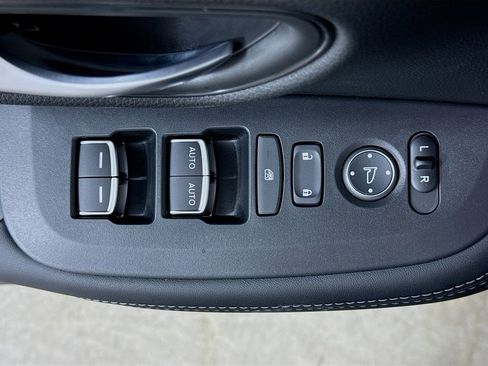 New 2026 Honda HR-V EX-L image 19