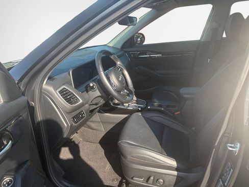 Used 2025 Kia Seltos EX w/ EX Sunroof Package AWD/4WD image 12