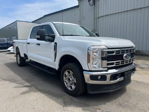 Used 2026 Ford F250 XLT AWD/4WD image 3