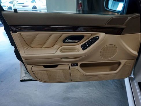 Used 1999 BMW 740iL image 18