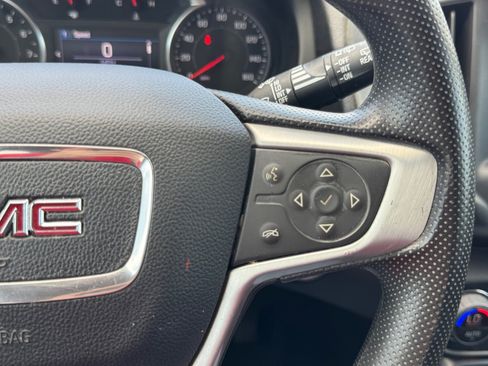 Used 2022 GMC Terrain SLE w/ Driver Convenience Package FWD image 23