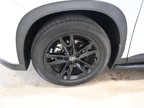 Used 2024 Toyota Grand Highlander AWD image 36