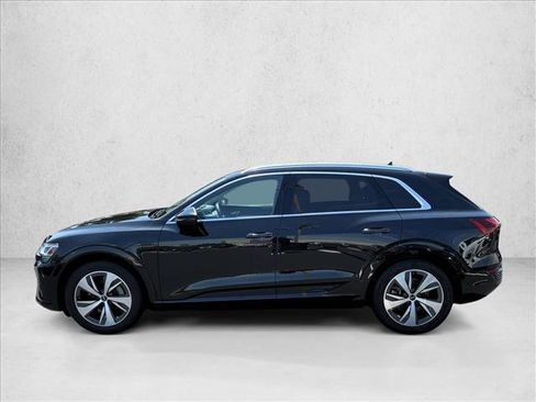 Used 2024 Audi Q8 e-tron Premium Plus AWD/4WD image 8