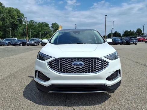 Used 2023 Ford Edge SEL w/ Convenience Package AWD/4WD image 2