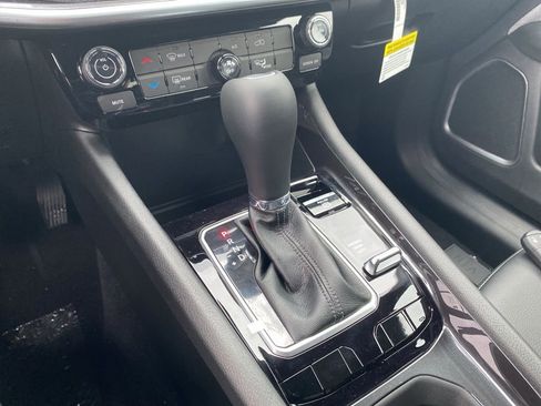 New 2026 Jeep Compass Latitude image 30