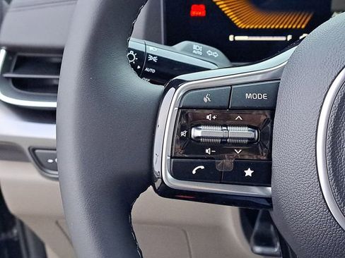 New 2026 Kia Carnival image 9