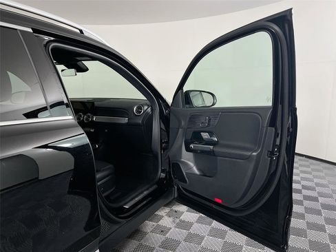 Certified 2023 Mercedes-Benz EQB 300 4MATIC image 28