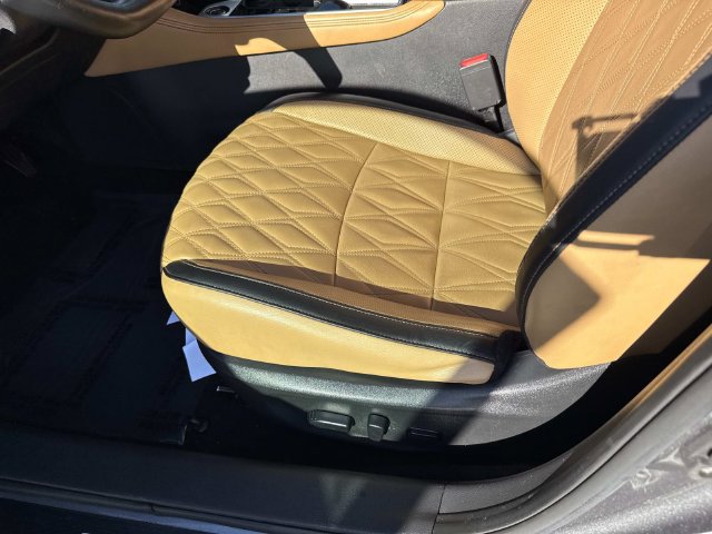 Used 2022 Nissan Sentra SV w/ SV Premium Package FWD image 15