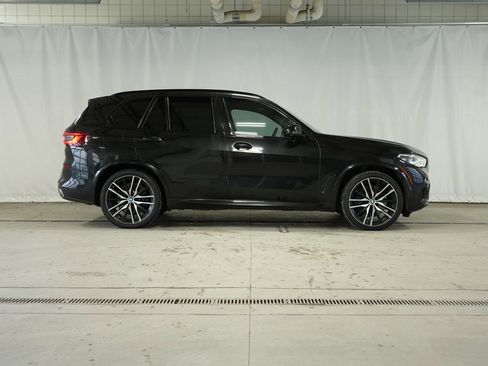 Used 2019 BMW X5 xDrive50i w/ M Sport Package image 6