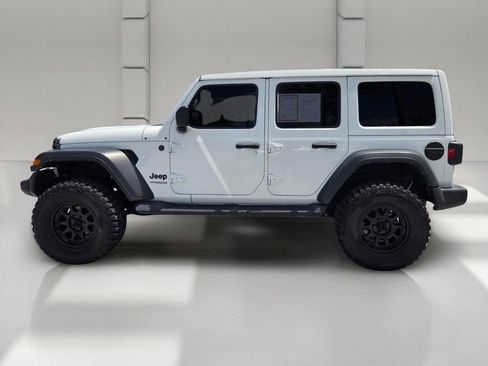 Used 2022 Jeep Wrangler Unlimited Sport w/ Sun And Sound Package AWD/4WD image 9