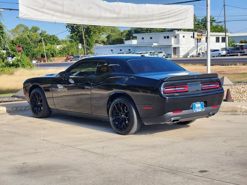 Used 2023 Dodge Challenger SXT w/ Blacktop Package RWD image 7