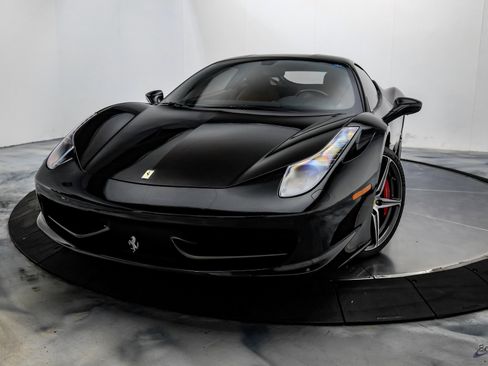 Used 2012 Ferrari 458 Italia Coupe image 3