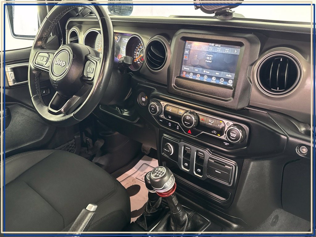 Used 2022 Jeep Wrangler Sport AWD/4WD image 41