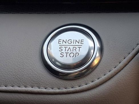 New 2026 Lincoln Nautilus Premier AWD/4WD image 13