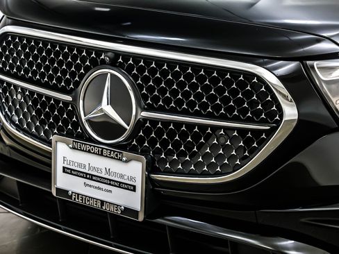 Certified 2025 Mercedes-Benz E 350 E 350 RWD Sedan image 14