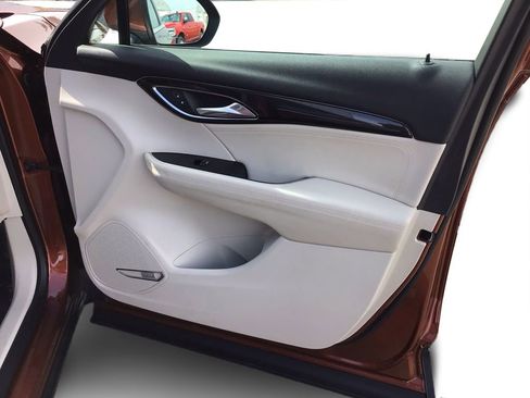 Used 2021 Buick Envision Essence image 21