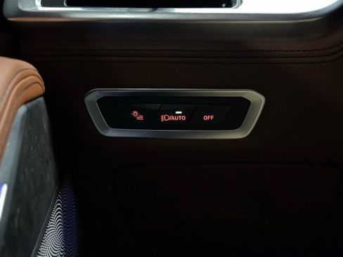 Certified 2024 BMW X7 M60i w/ Executive Package image 35