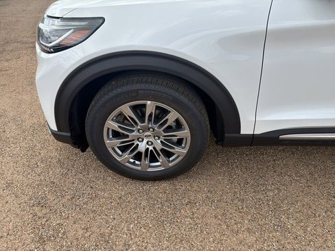 New 2026 Ford Explorer Platinum image 19