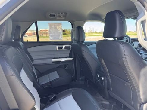 Certified 2023 Ford Explorer XLT w/ Equipment Group 202A AWD/4WD image 31