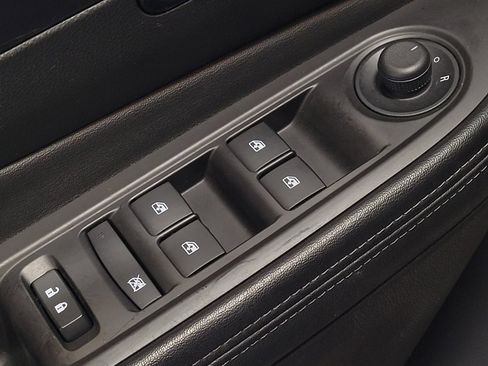 Used 2019 Buick Encore Preferred AWD/4WD image 27