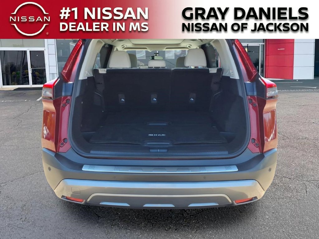 Used 2023 Nissan Rogue SL w/ SL Premium Package FWD image 8