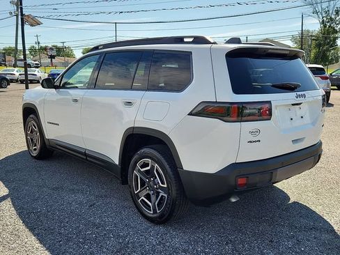 Used 2026 Jeep Cherokee Limited AWD/4WD image 4