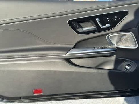 Certified 2025 Mercedes-Benz CLE 300 4MATIC Coupe image 13