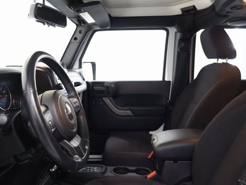Used 2013 Jeep Wrangler Unlimited Sport image 13