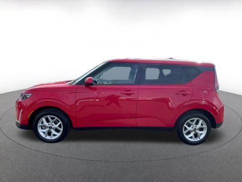 Used 2025 Kia Soul LX w/ LX Technology Package image 9