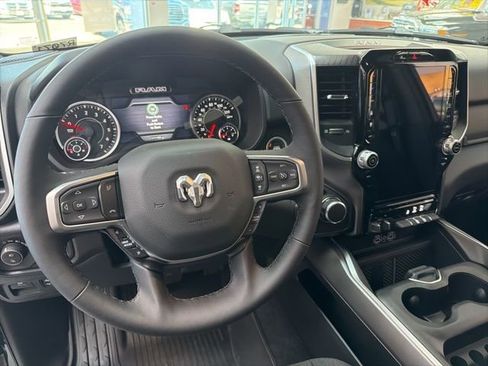 New 2026 RAM 1500 4x4 Crew Cab image 15