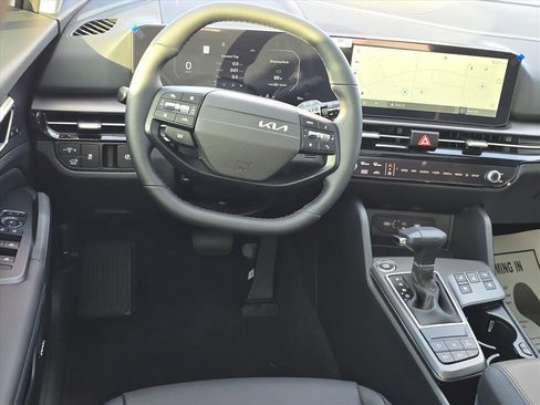 New 2026 Kia Sportage SX image 11