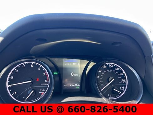 Used 2024 Toyota Camry SE image 13