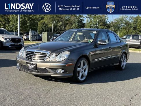 Used 2009 Mercedes-Benz E 350 4MATIC Sedan image 5