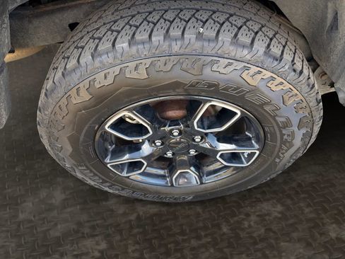 Used 2018 Jeep Wrangler Unlimited Sahara image 32