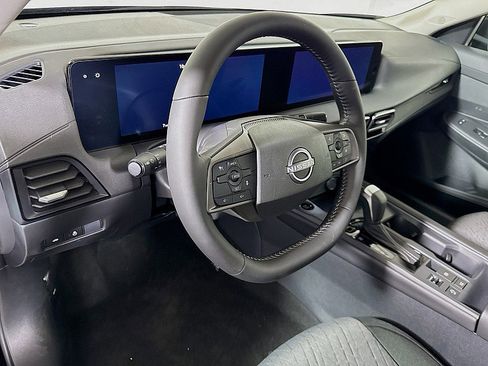 New 2026 Nissan Sentra SV w/ SV Convenience Package FWD image 9