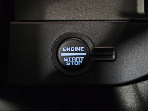 New 2025 Ford Bronco 4-Door image 35