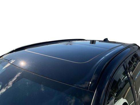 Certified 2025 Volvo XC60 B5 Ultra image 14