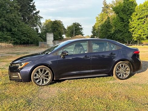 Used 2021 Toyota Corolla XSE w/ Carpet Mat Package (TMS) FWD image 5