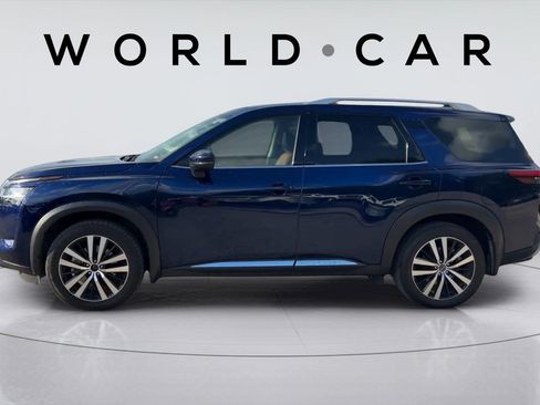Used 2023 Nissan Pathfinder Platinum w/ Cargo Package FWD image 6