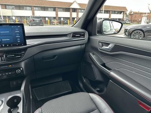 Used 2024 Ford Escape ST-Line w/ Tech Pack #1 AWD/4WD image 60