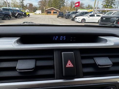 Used 2019 Toyota 4Runner 4WD image 22